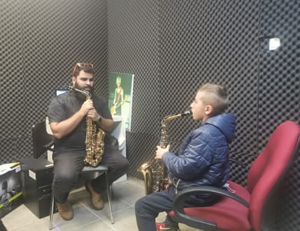 Image 2 for סיטאר- ביה"ס למקצועות המוסיקה