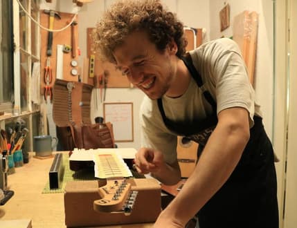 Image 4 for Olinky Guitars - בנית גיטרות, תיקון גיטרות וסט אפ