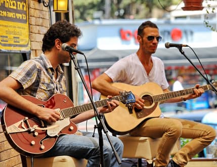 תמונה 1 עבור Nola Socks Pub