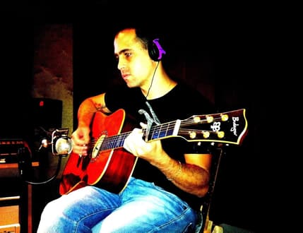 Image 4 for Zach Agassi