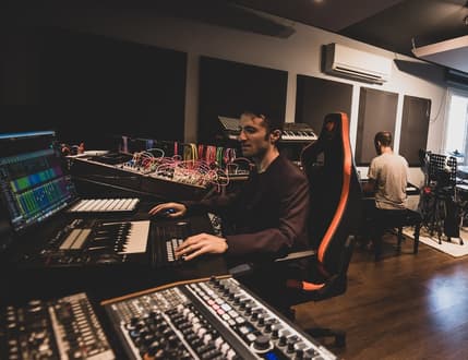 Image 4 for Vibes Sound Production
