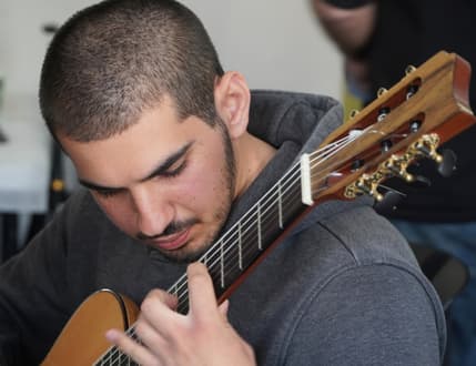 Image 3 for במה פתוחה - מועדון הגיטרה הקלאסית