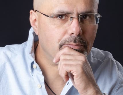 Image 1 for Avi Maor