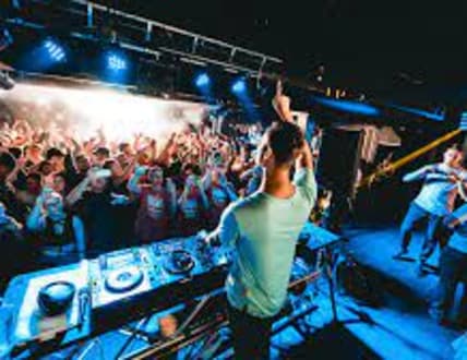 Image 4 for DJ Live