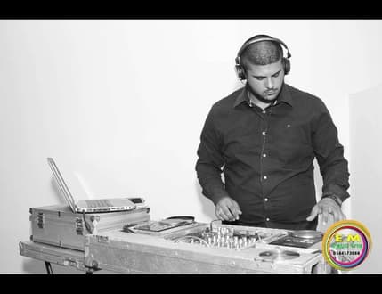 תמונה 4 עבור DJ David A מוזיקה לאירועים