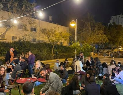 Image 3 for ביאליק בר-קפה