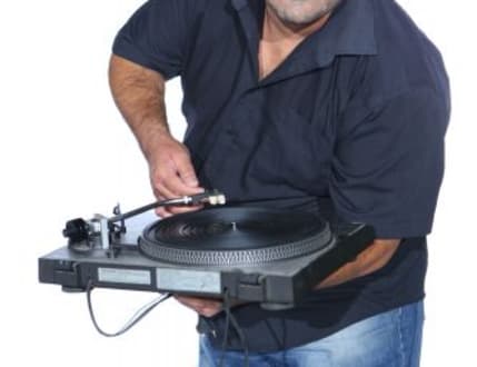 תמונה 3 עבור דיג'יי לאירועים כתום