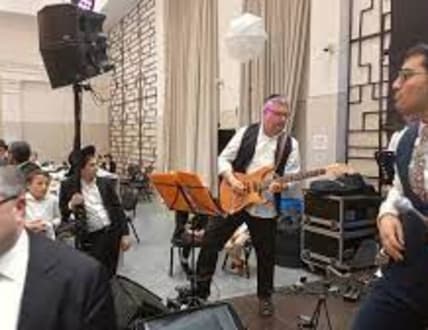 Image 2 for שניאור רוזנבלום ותזמורתו