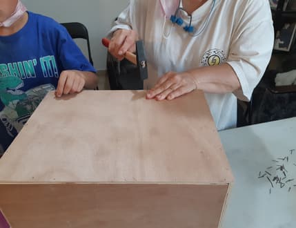תמונה 5 עבור במה ליצירה