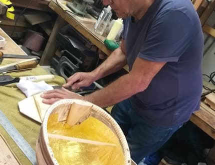 Image 2 for בניית בוזוקי גיטרות וכלי מיתר